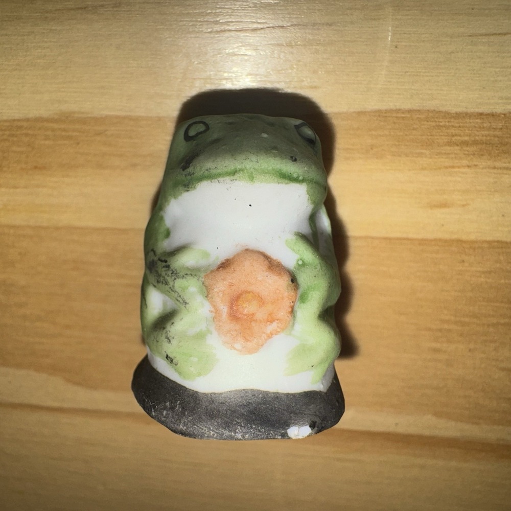 Franklin Mint Ceramic Thimble Friends Of Forest Frog 1982